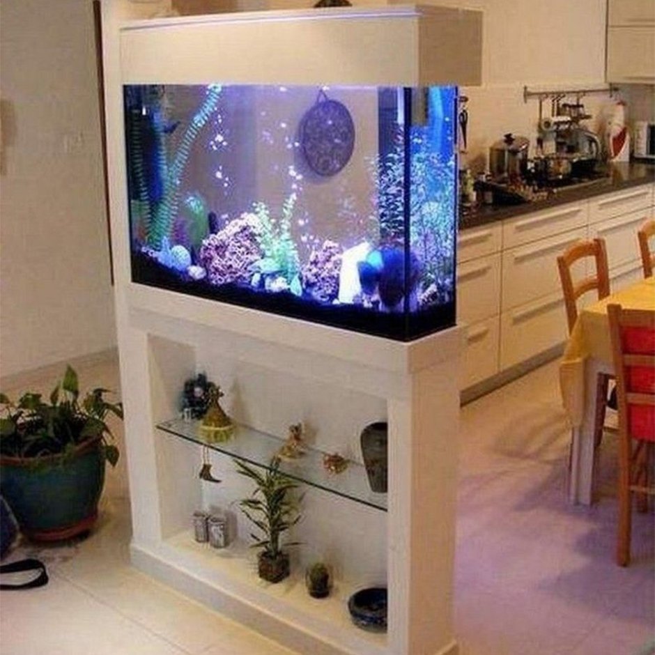 Шкаф с местом для аквариума