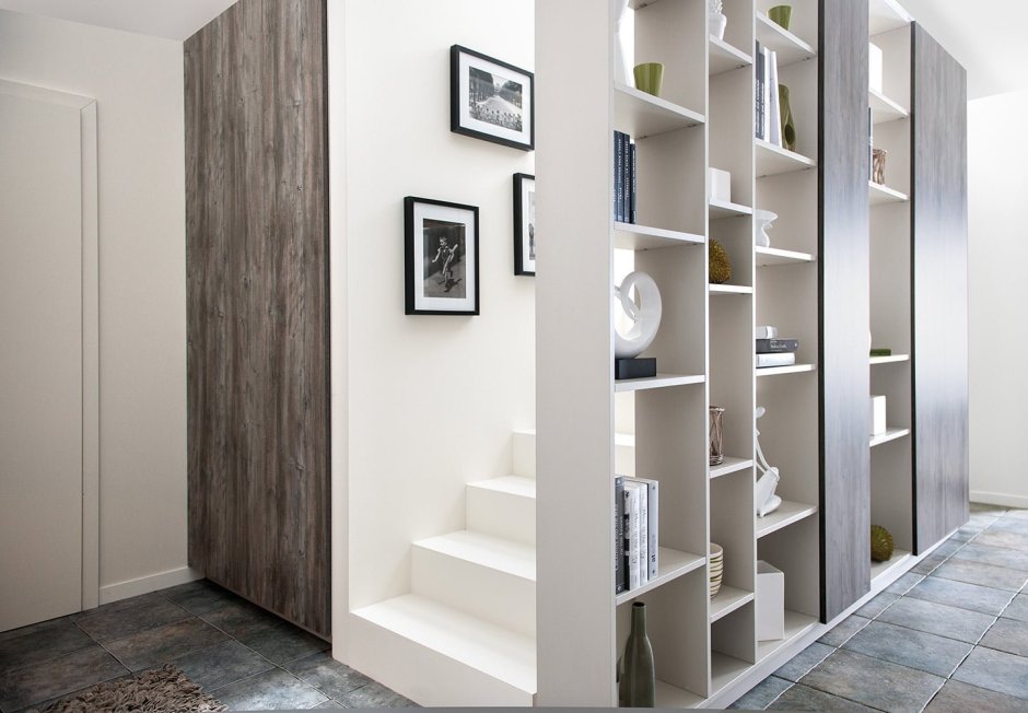 Шкаф перегородка в прихожую