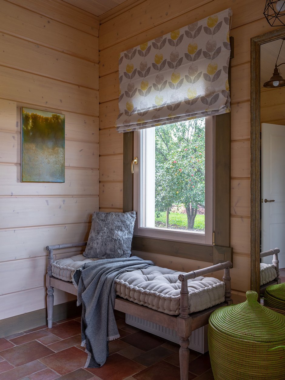 Кухня столовая в стиле Прованс в загородном доме