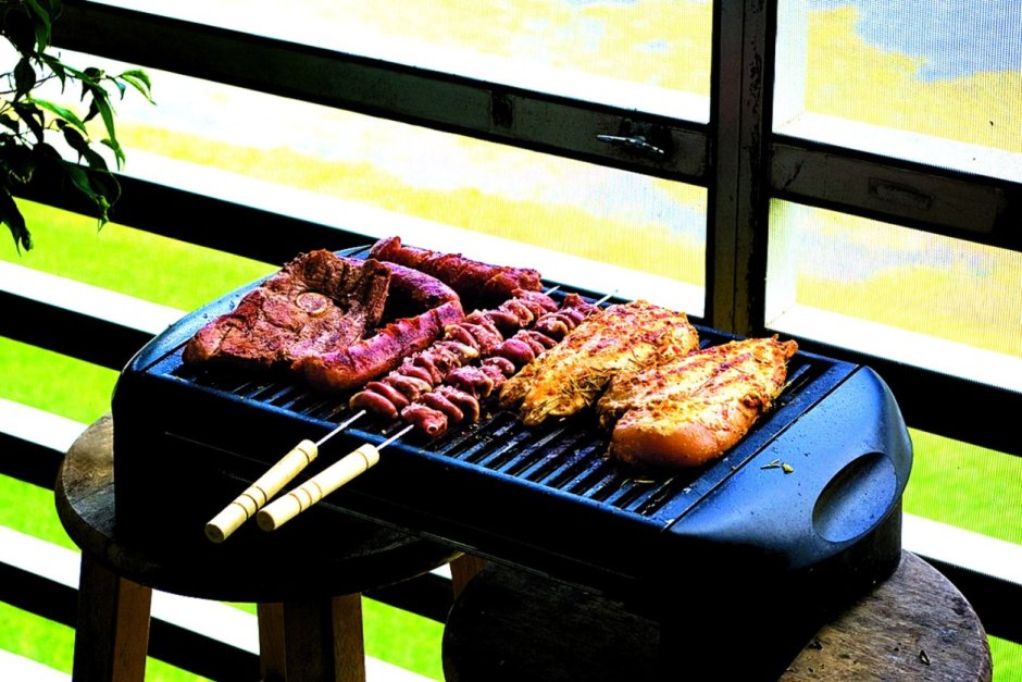 Электрогриль на балконе