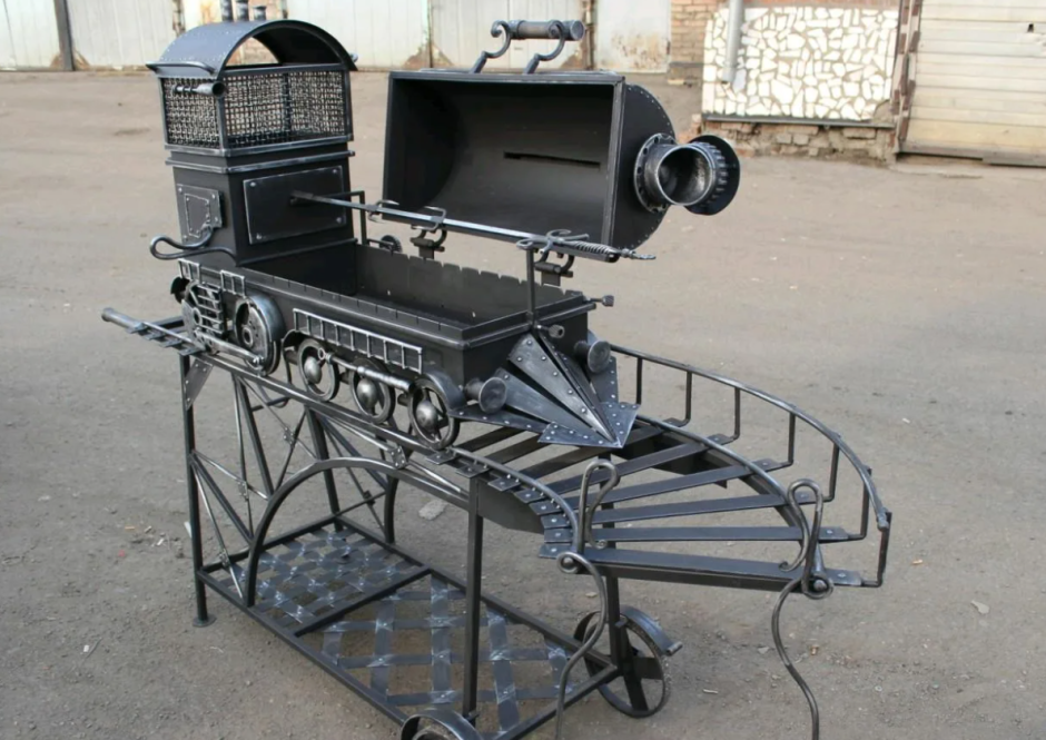 Красивый открытый балкон