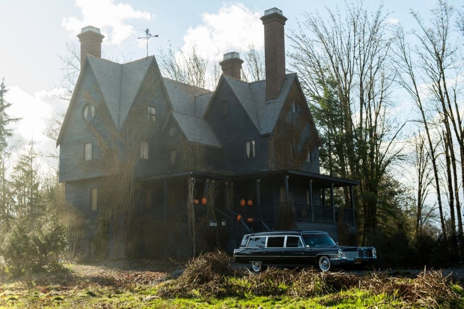 Леденящие душу приключения Сабрины дом Спеллманов