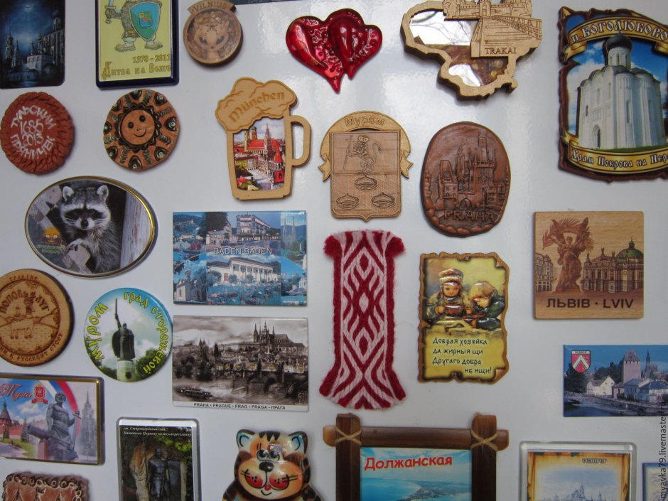 Сувениры из путешествий в интерьере