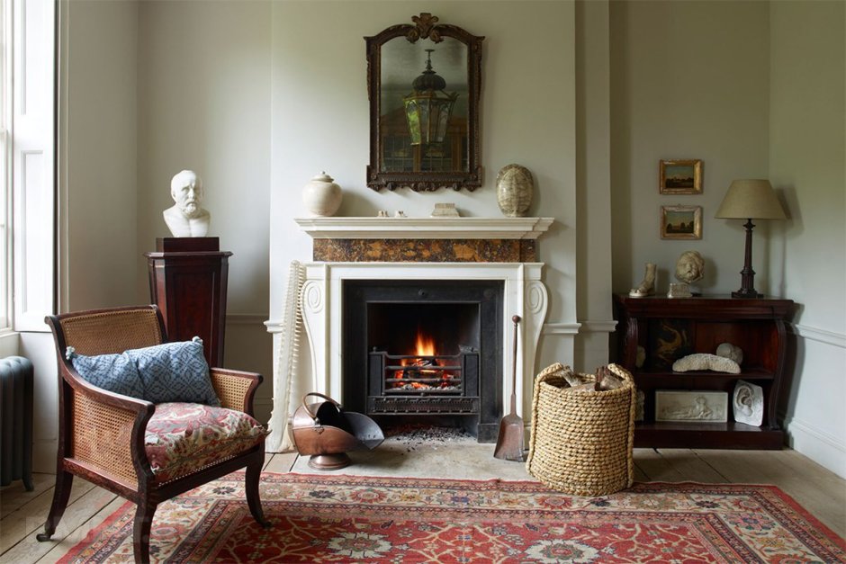 Камин в английском стиле