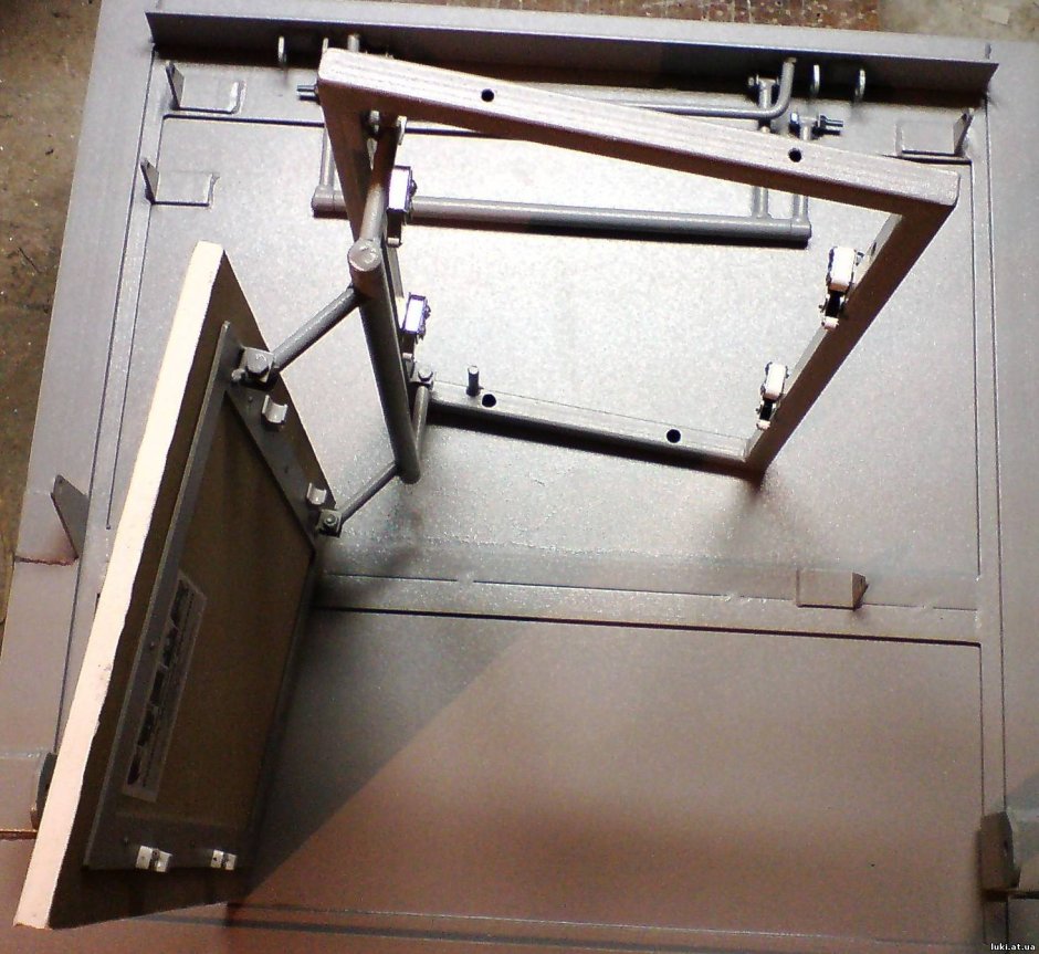 Механизм фиксации люка артикул 11380s