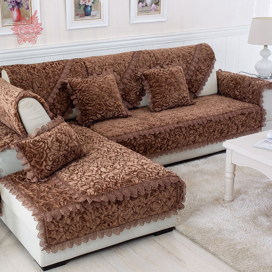 Накидки на диван и стулья