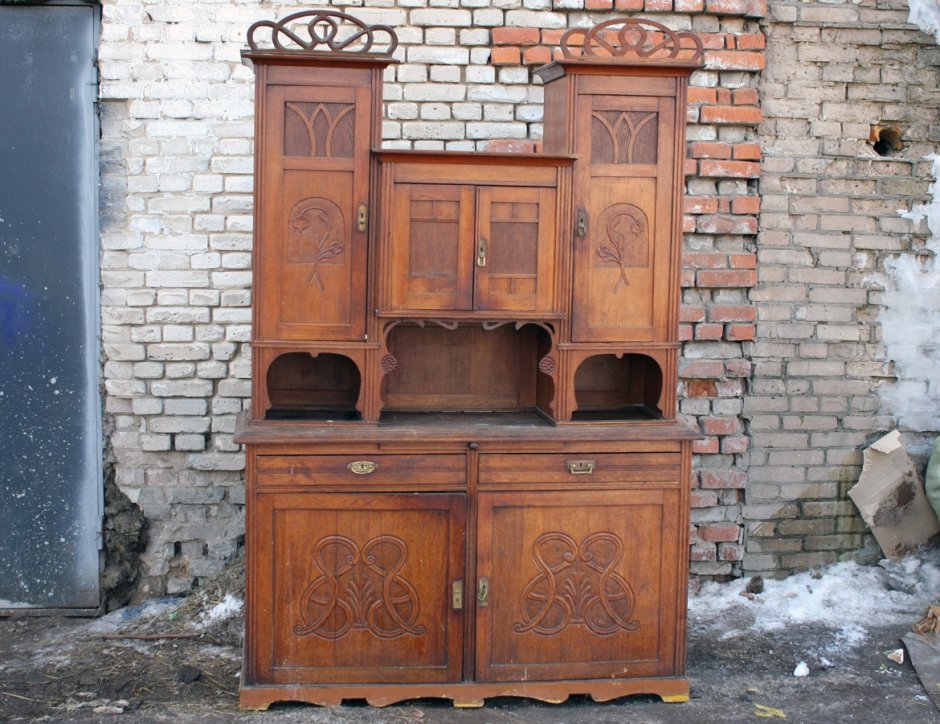 Старая мебель