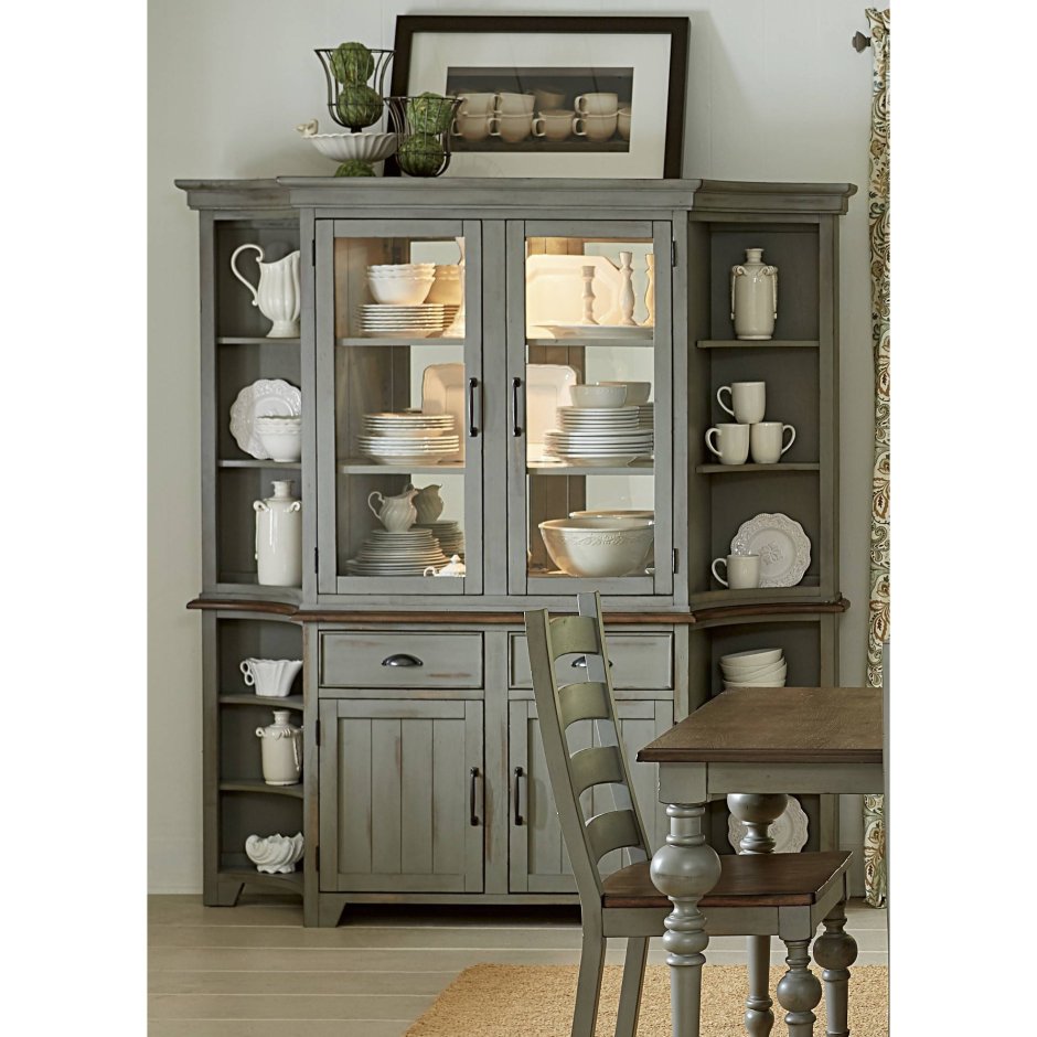 Румынский сервант-буфет 60-х