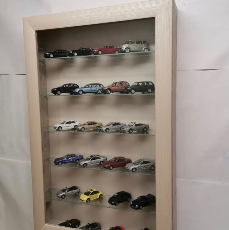 Витрина для мини бутылочек