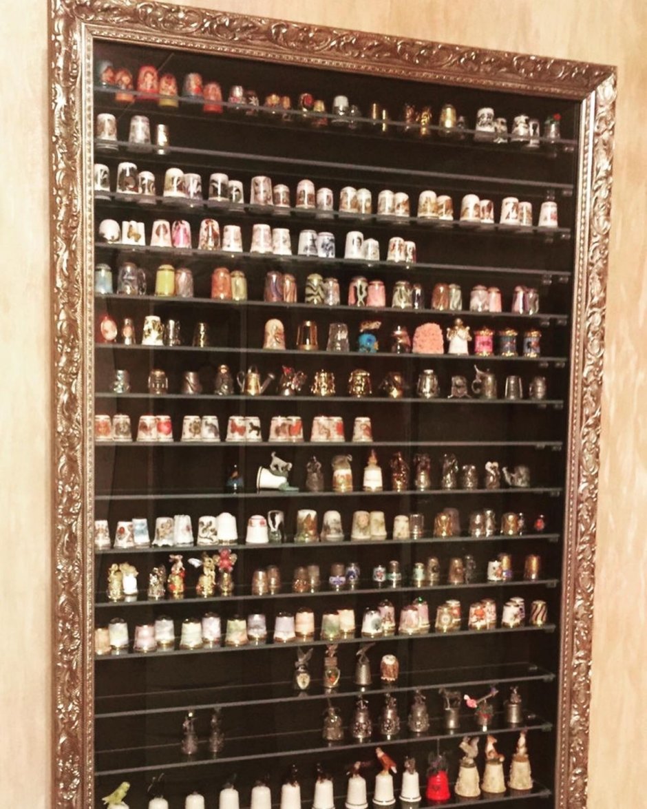 Витрина для коллекций настенная