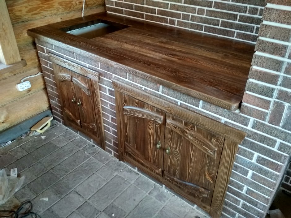 Летняя кухня с барбекю