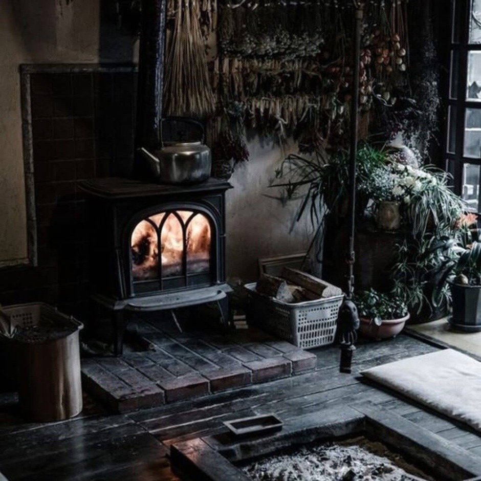 Декор комнаты в стиле ведьмы