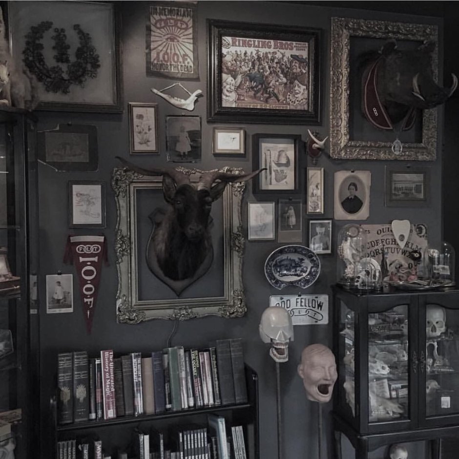 Украшение комнаты в стиле ведьмы