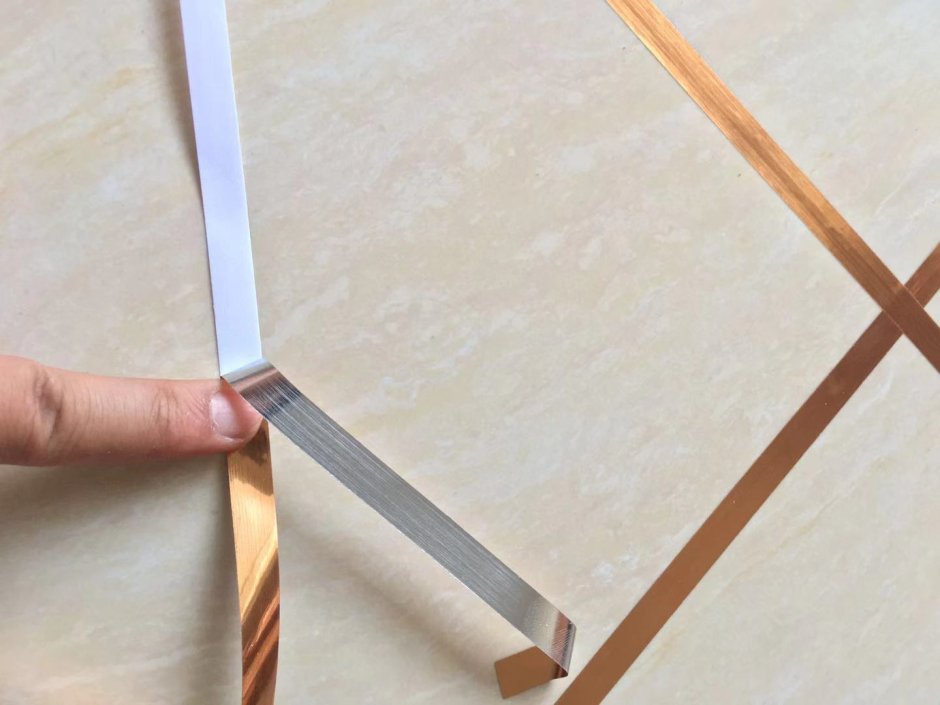 Лента для швов плитки самоклеющаяся