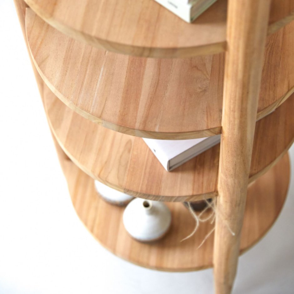 Этажерка с круглыми ножками