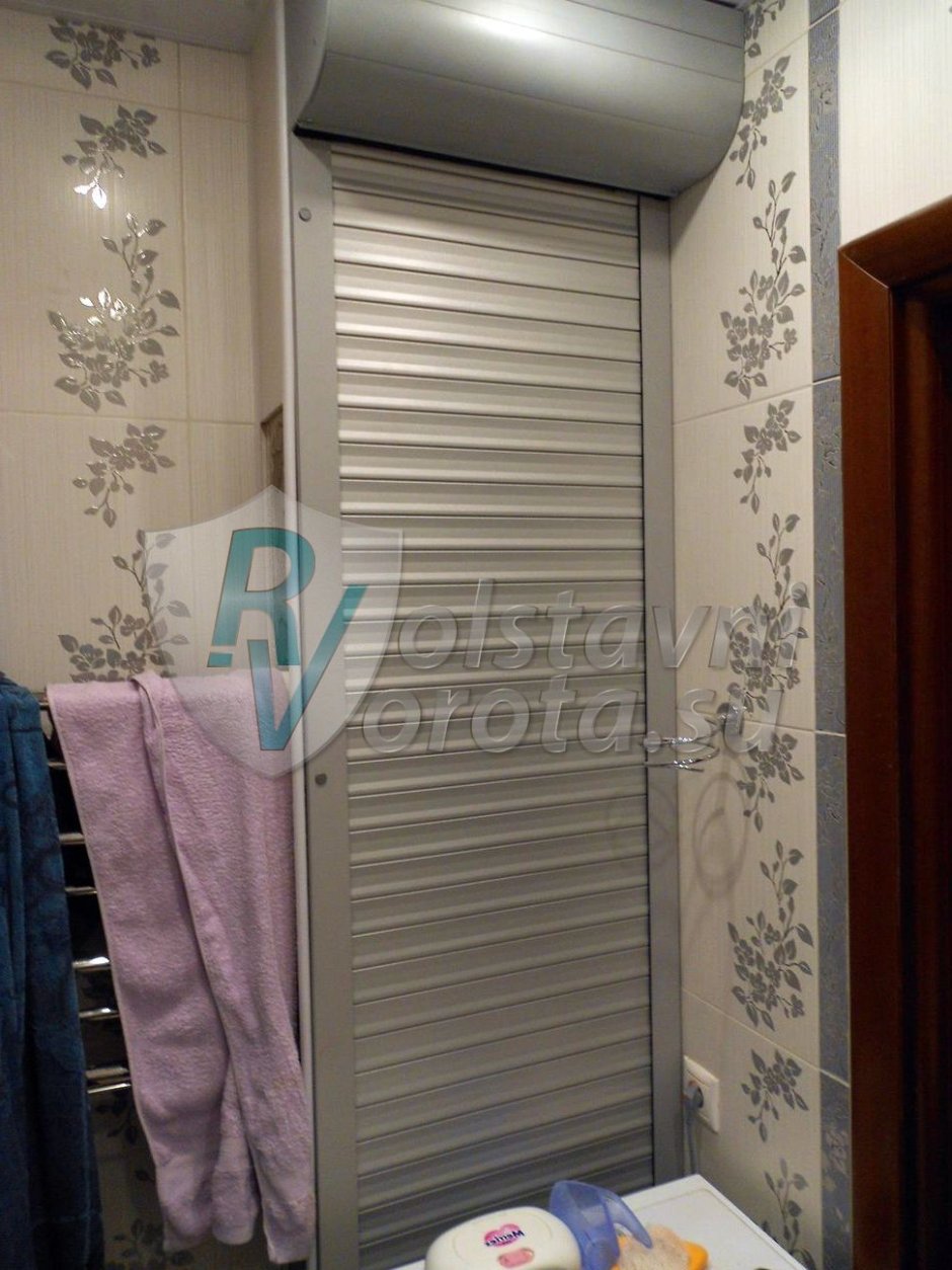 Двери жалюзи для кладовки