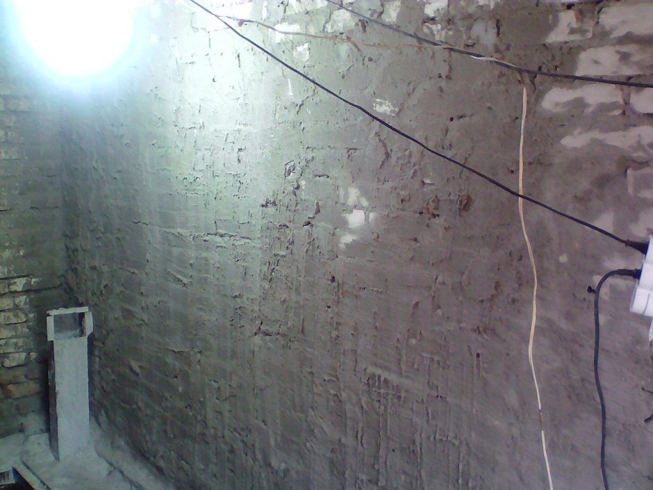 Отделка гаража декоративной штукатуркой