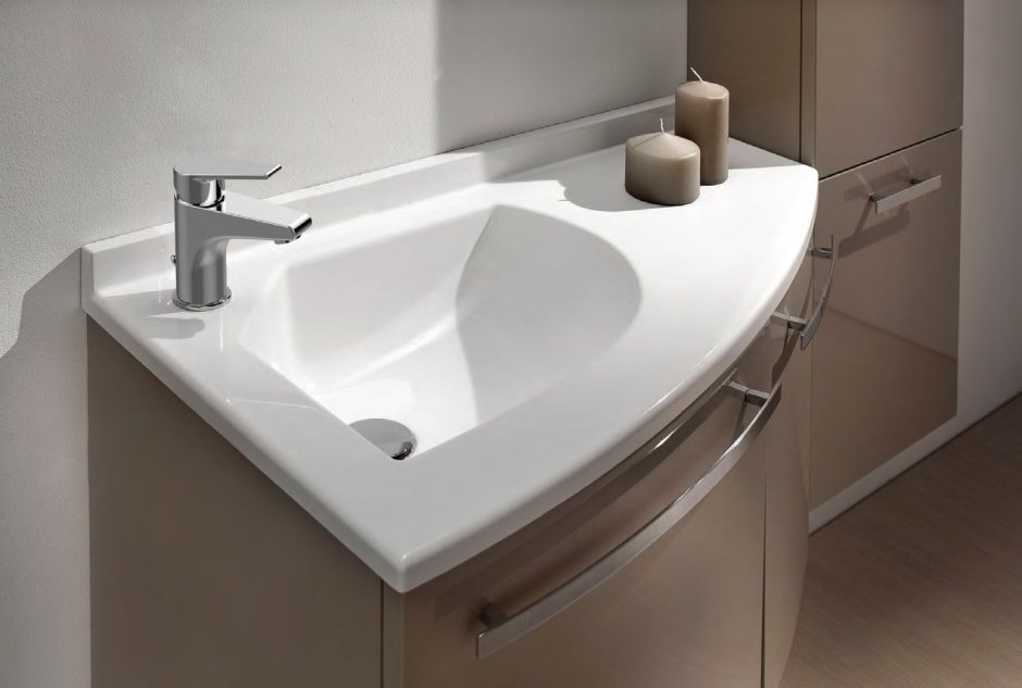 Угловая раковина Леруа Мерлен