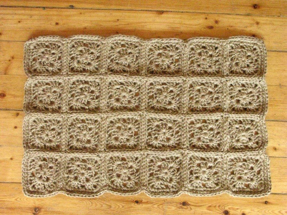 Овальный ковер крючком из шнура