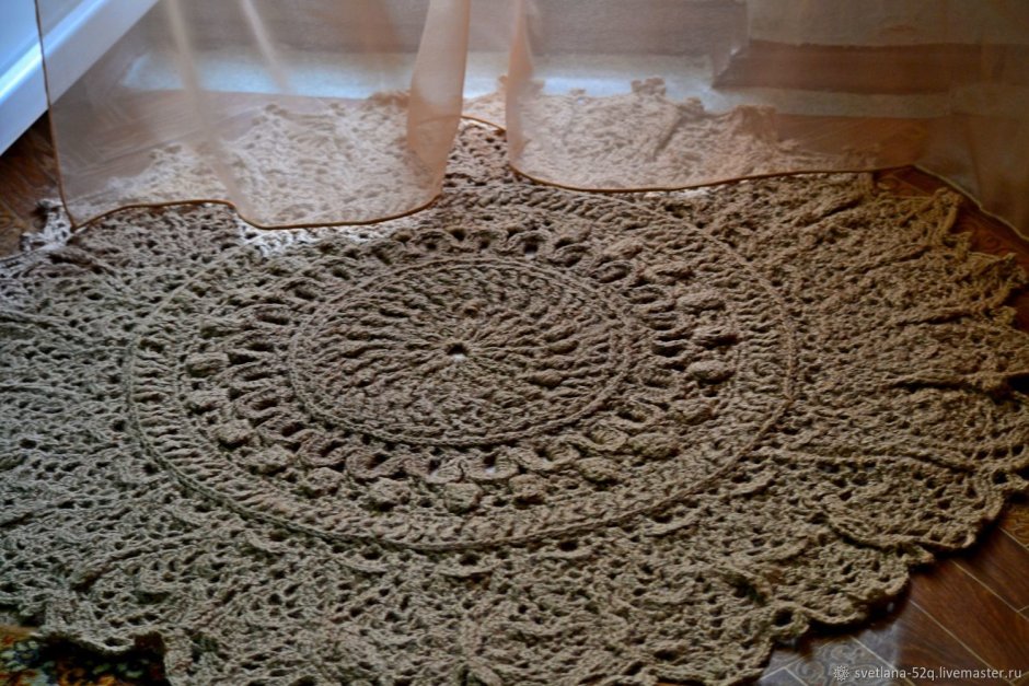 Квадратный коврик из джута