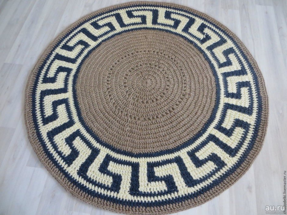 Коврик вязаный крючком из шнура