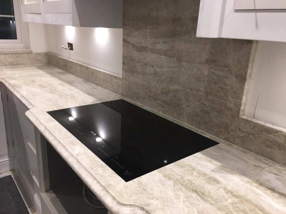 Кварцит Калахари столешница