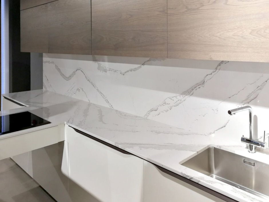 Кварц Камбрия столешница