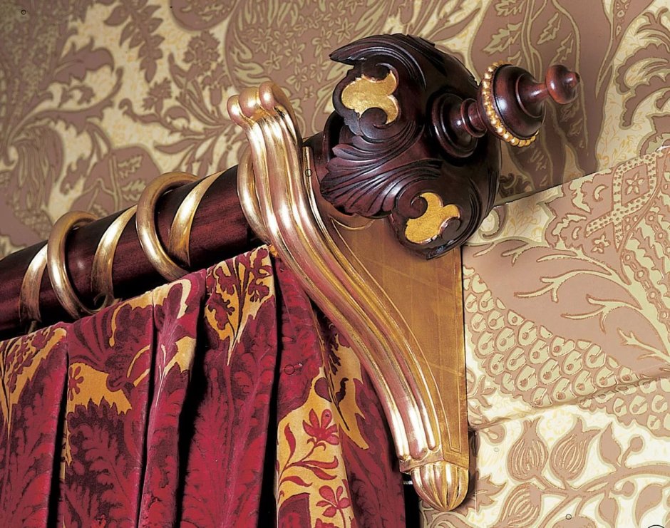 Карниз деревянный