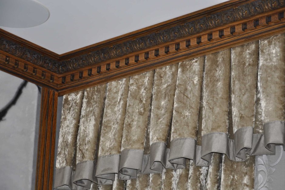 Широкий карниз для штор