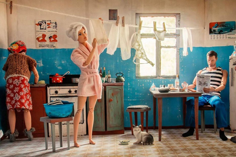 "Барби в Советской коммуналке"