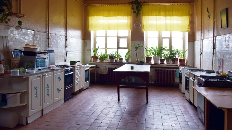 Общая кухня в коммуналке
