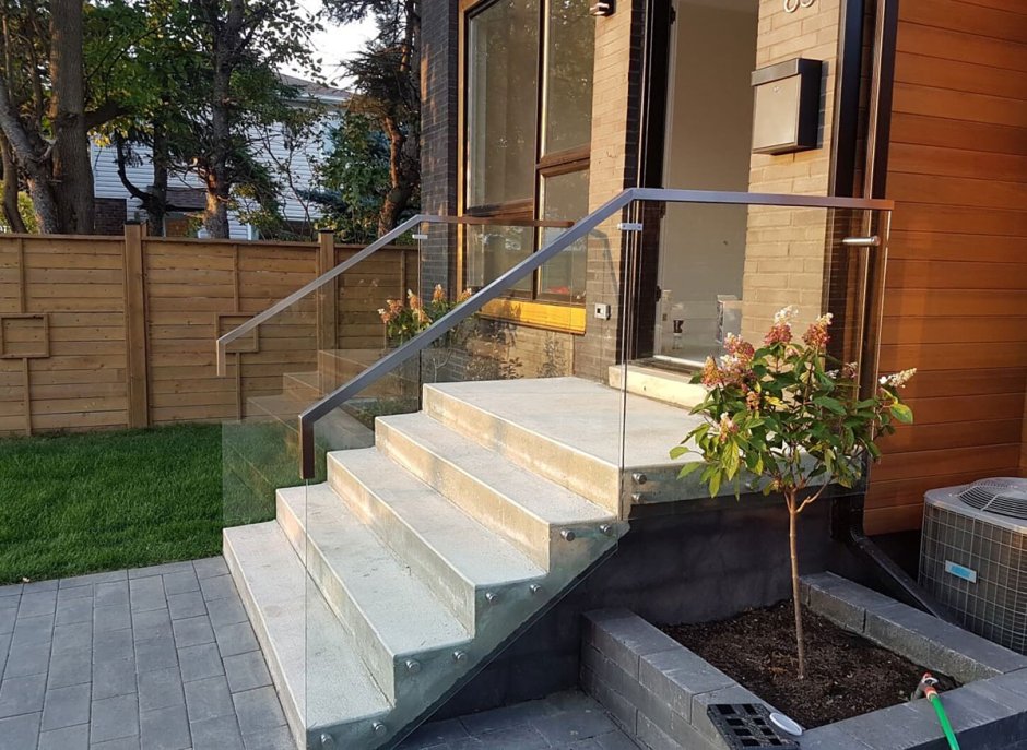 Ограждение крыльца