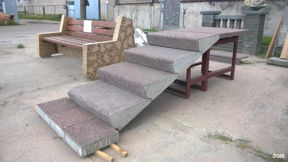 Ступени вибропрессованные 33х30х4