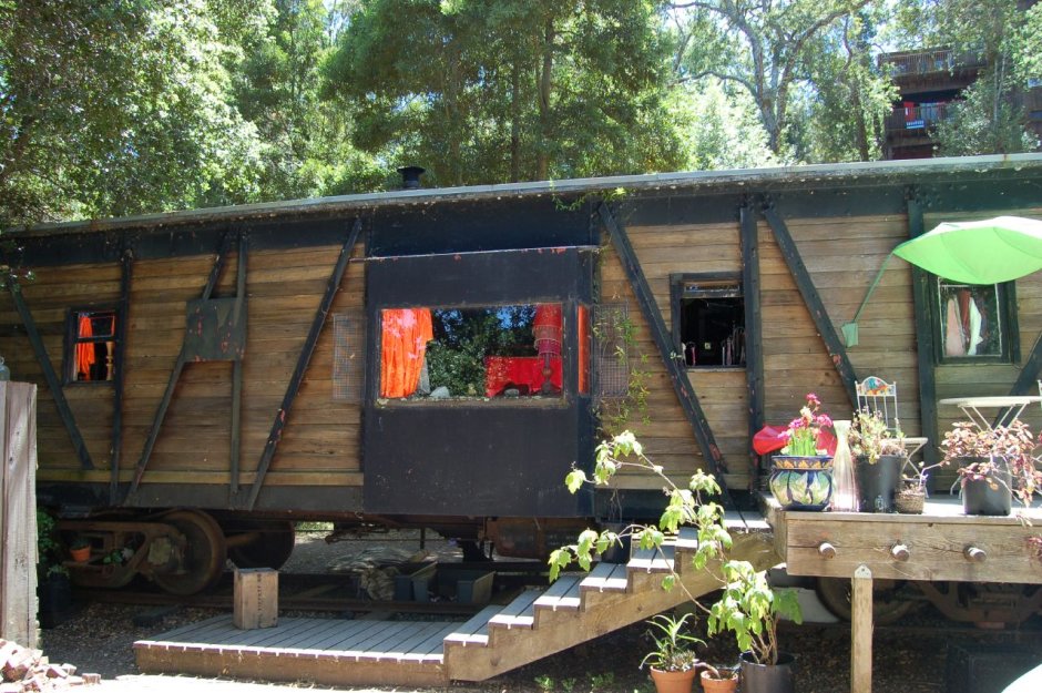 Домик в виде вагончика