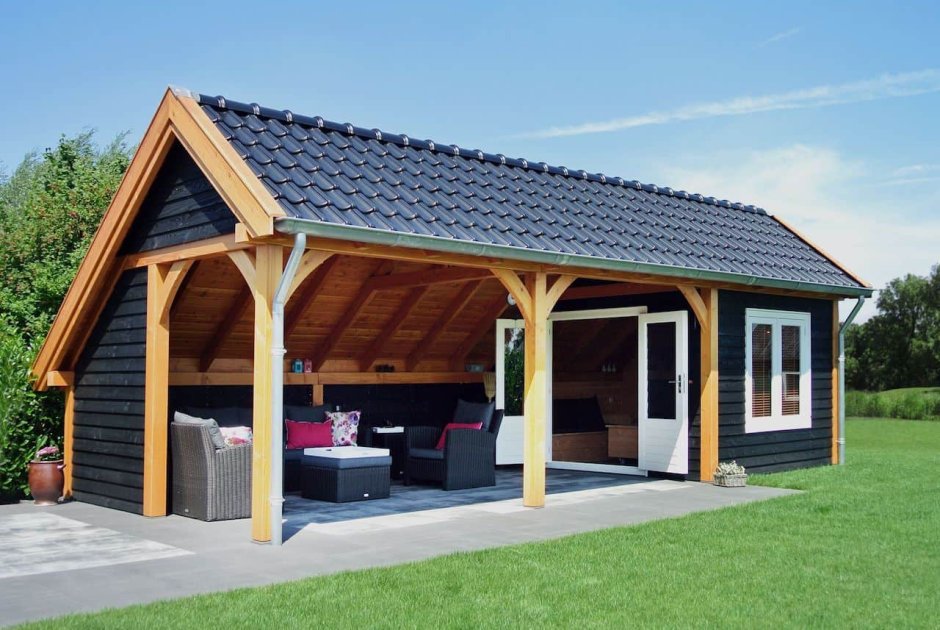 Беседка с сараем под одной крышей