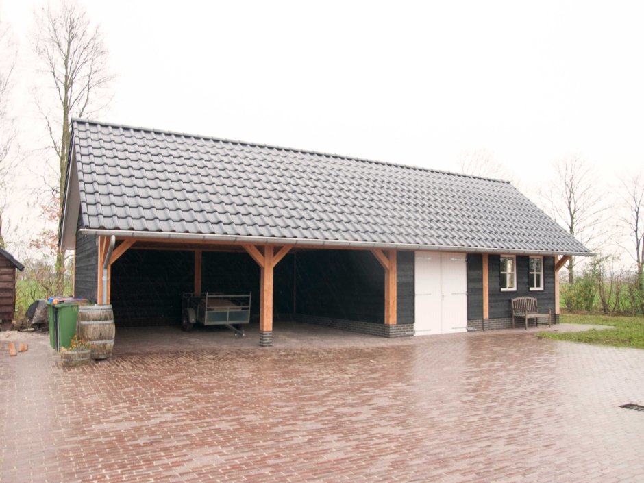 Гараж с навесом под одной крышей