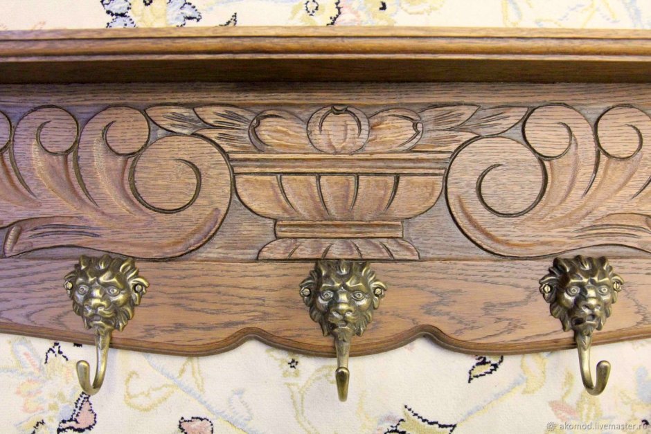 Резные вешалки из дерева