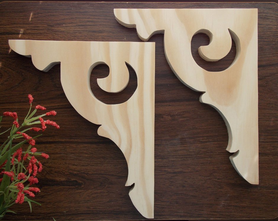 Вешалка из дерева