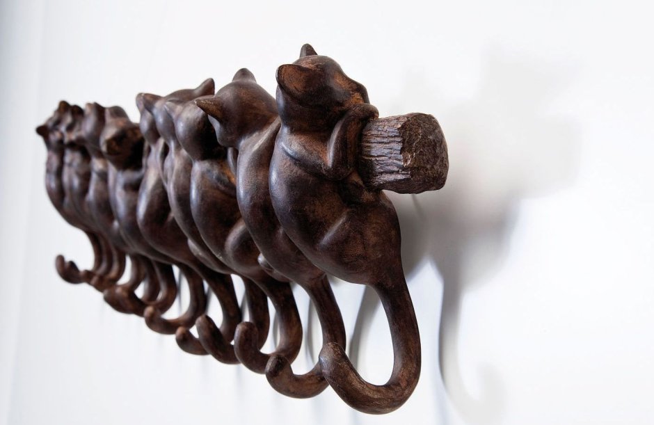 Вешалка деревянная настенная