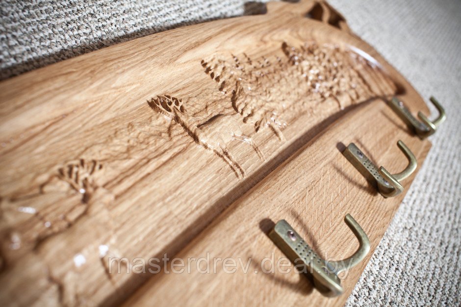 Резная надпись по дереву