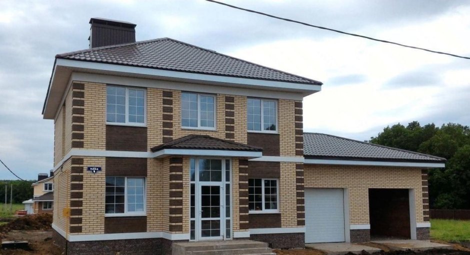 Двухэтажные дома из кирпича