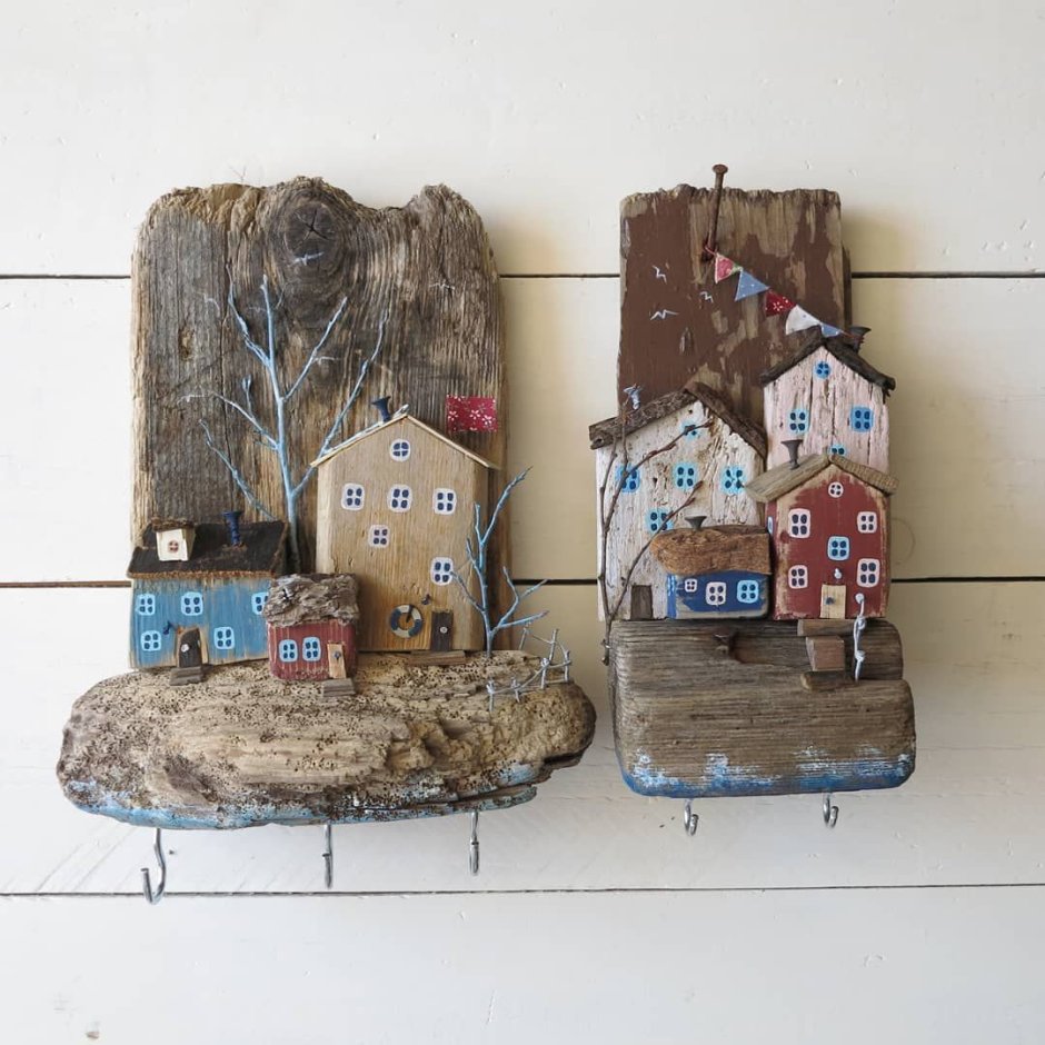 Домики из морских деревяшек
