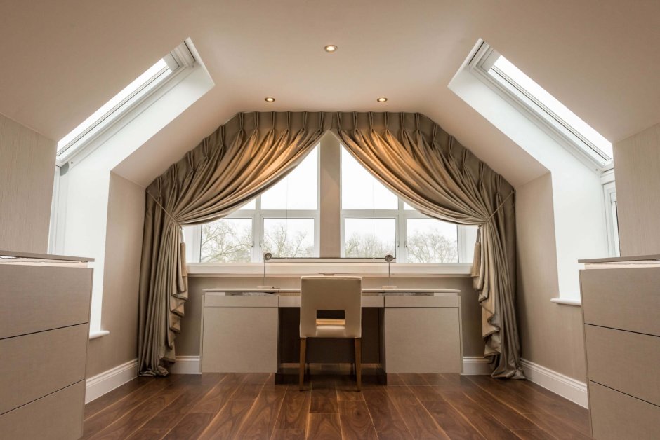 Шторы на треугольные мансардные окна