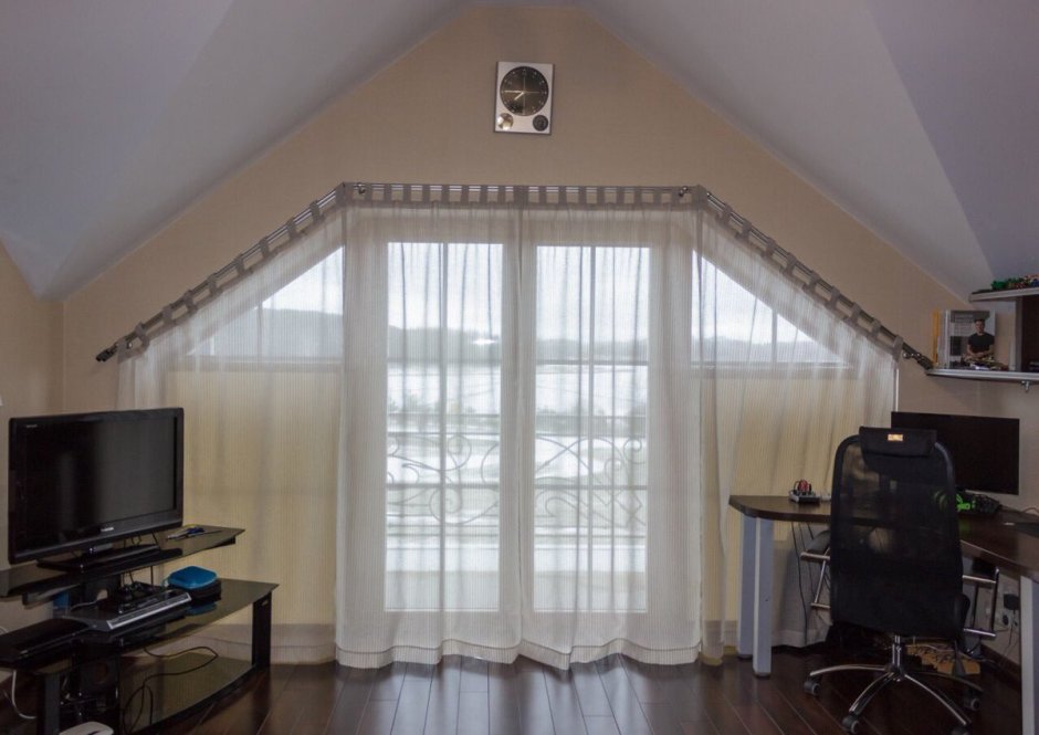 Жалюзи на треугольные окна