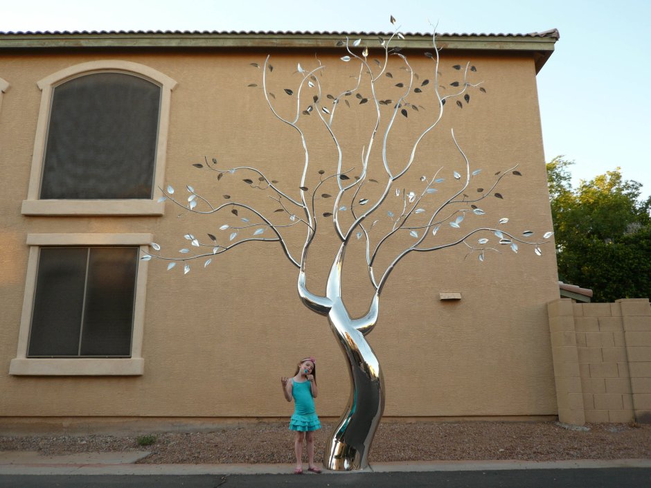 Кованое дерево на стену