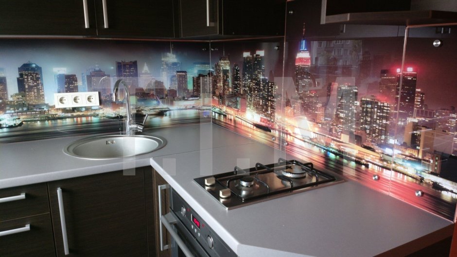 Пластиковый фартук город на кухню