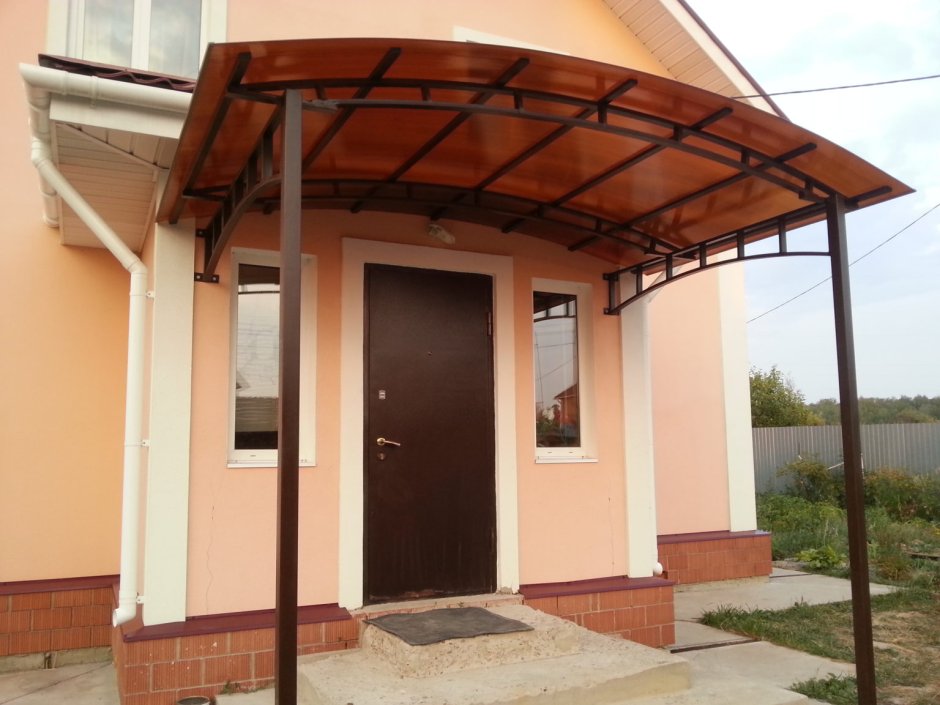 Навес над крыльцом