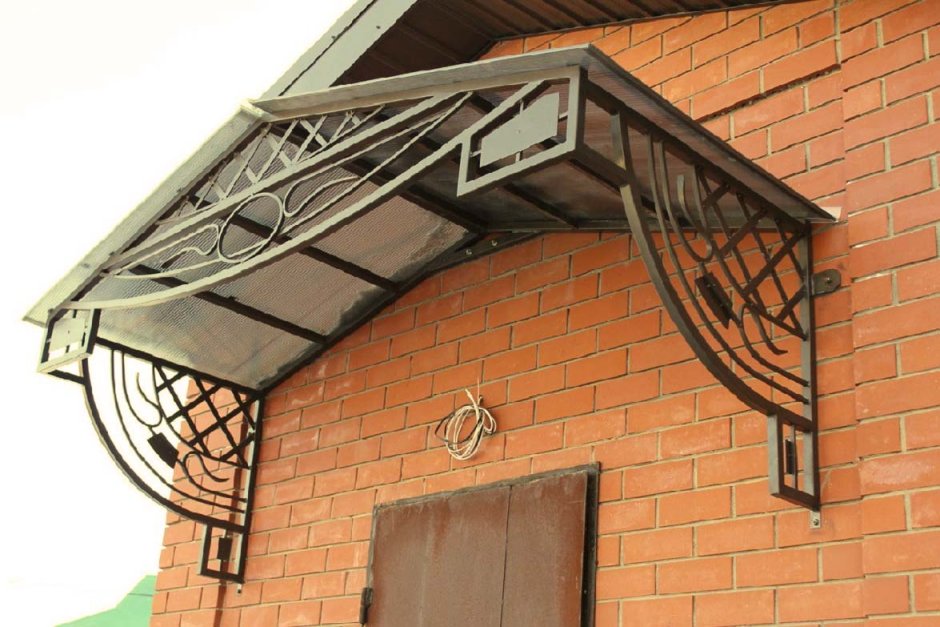 Угловой навес