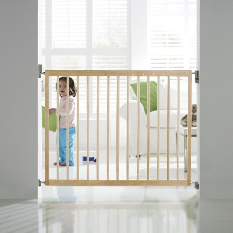 Барьер для защиты детей раздвижной, 105.5 см, бук/металл