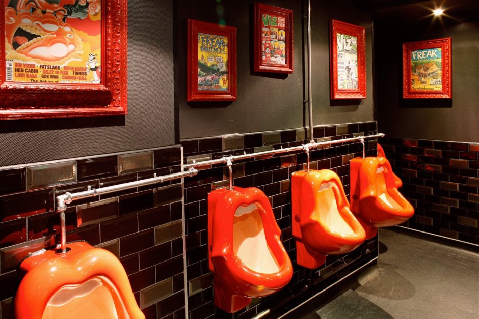 Туалет в кафе